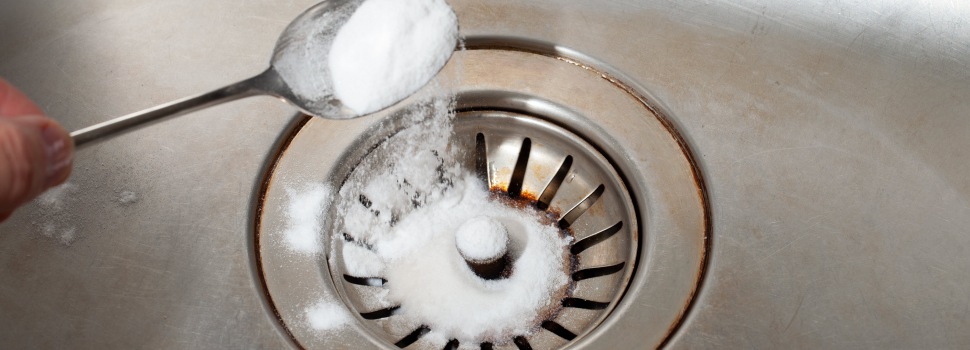 homemade drain cleaner baking soda